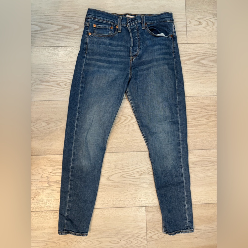 Levis Wedgie Skinny High Rise Blue Denim Jeans Size 31 Button Fly Medium Wash